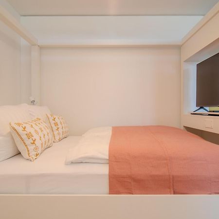 Loewe Apartments Am Rheinfall نيوهاسن ام رينفا المظهر الخارجي الصورة